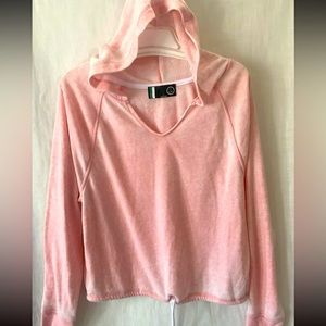 2Liv Super Soft Light Hoodie Sweatshirt in Light Pink  Size S